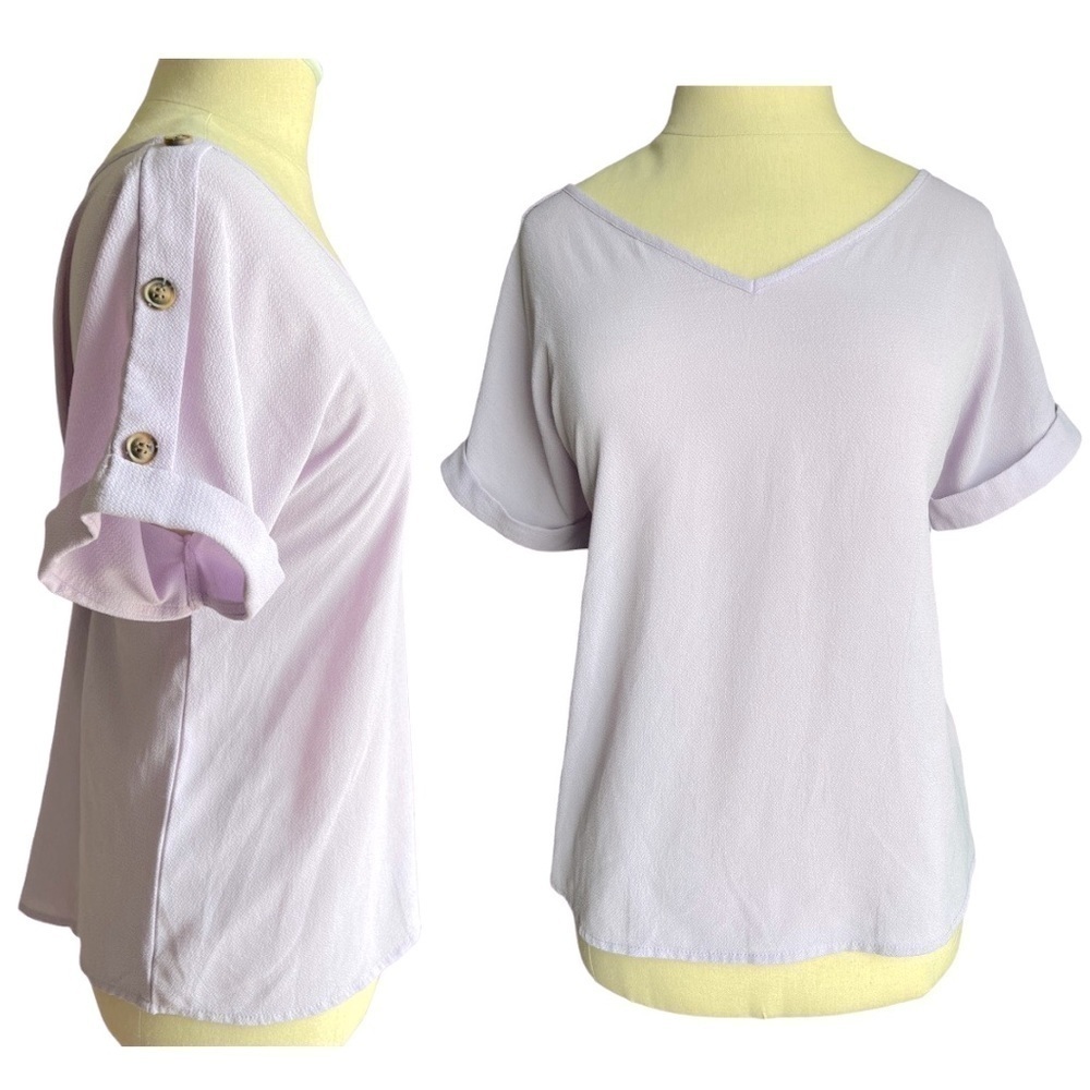 Solid V-Neck Rolled Up Short Sleeve Lilac Blouse 3-Button Shoulder Size Small
